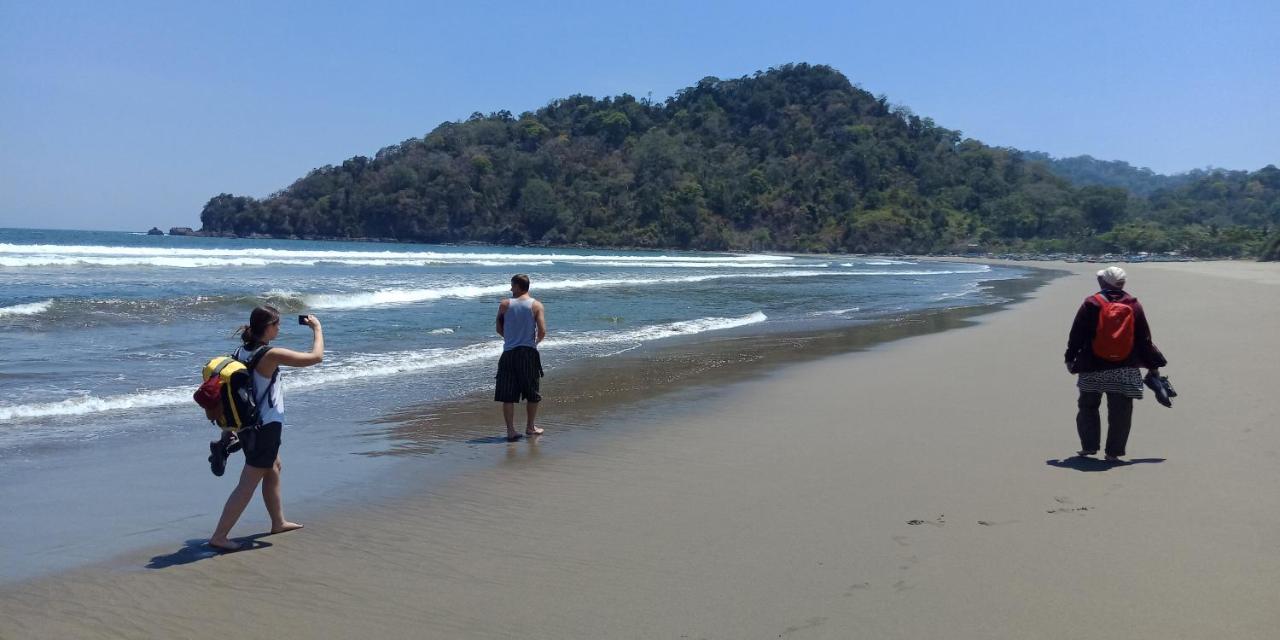 Cheap Inn Banyuwangi Banyuwangi  Esterno foto