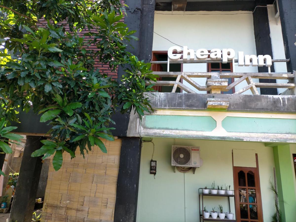Cheap Inn Banyuwangi Banyuwangi  Esterno foto
