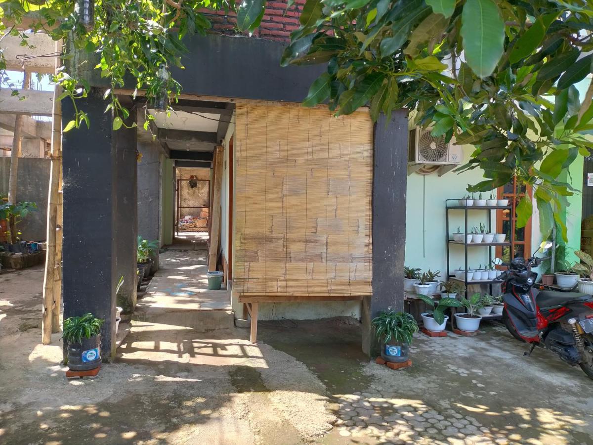 Cheap Inn Banyuwangi Banyuwangi  Esterno foto