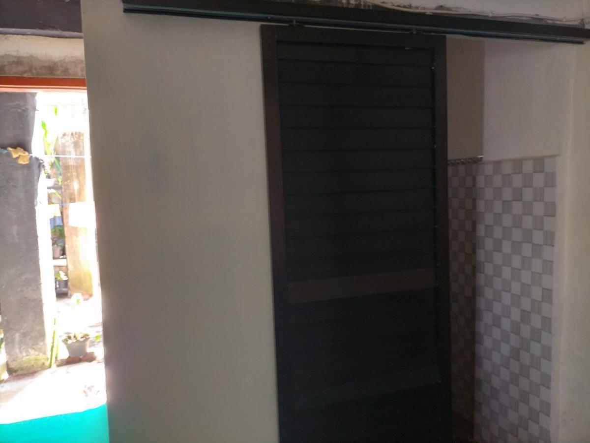 Cheap Inn Banyuwangi Banyuwangi  Esterno foto