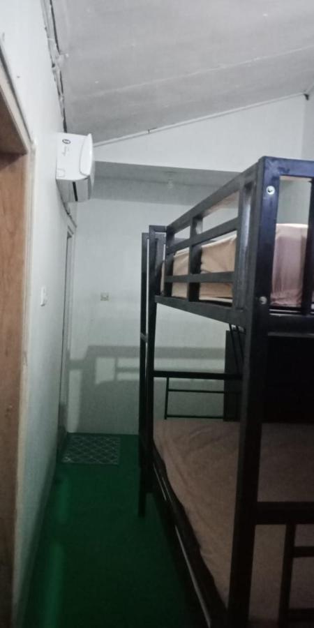 Cheap Inn Banyuwangi Banyuwangi  Esterno foto