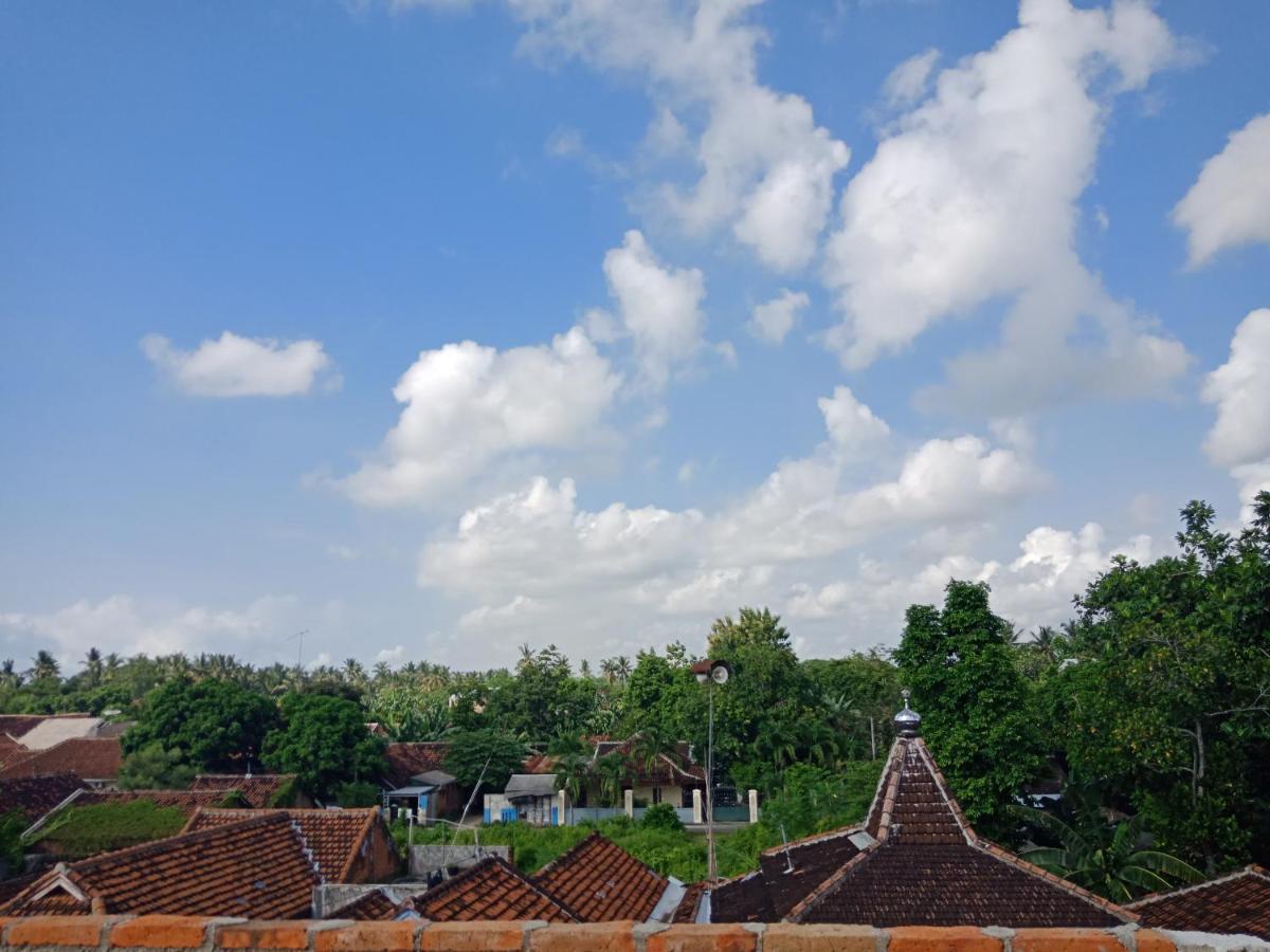 Cheap Inn Banyuwangi Banyuwangi  Esterno foto